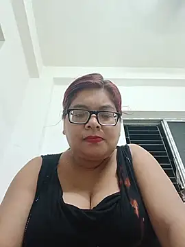 Snapshot of Elie_Hallway chatting on 06/28/26, 06:47 Elie Hallway online show from 06/28/26, 06:47
