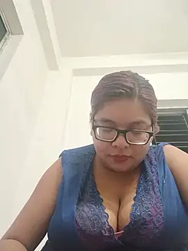 Snapshot of Elie_Hallway chatting on 07/11/26, 06:54 Elie Hallway online show from 07/11/26, 06:54