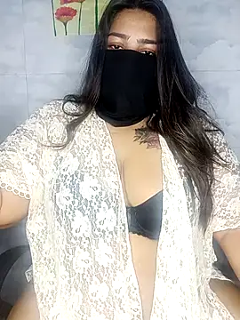 Cute G online show from 04/18/26, 07:07