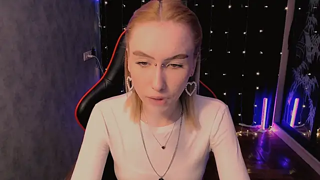 Snapshot of crybambi chatting on 02/12/26, 07:03 crybambi online show from 02/12/26, 07:03