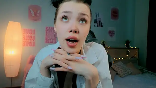 Snapshot of Vexnexe chatting on 02/03/26, 06:40 Vexnexe online show from 02/03/26, 06:40