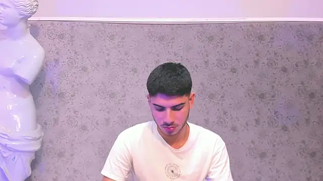 Snapshot of Apolo_Gray chatting on 02/09/26, 02:48 Apolo Gray online show from 02/09/26, 02:48