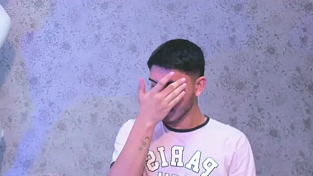 Snapshot of Apolo_Gray chatting on 02/11/26, 04:28 Apolo Gray online show from 02/11/26, 04:28