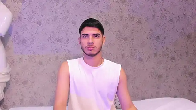 Snapshot of Apolo_Gray chatting on 02/13/26, 06:31 Apolo Gray online show from 02/13/26, 06:31