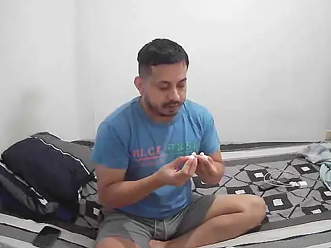 Snapshot of JonatanBail chatting on 02/08/26, 09:56 JonatanBail online show from 02/08/26, 09:56