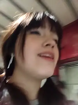 Snapshot of dieciochoyundia chatting on 02/08/26, 10:35 dieciochoyundia online show from 02/08/26, 10:35