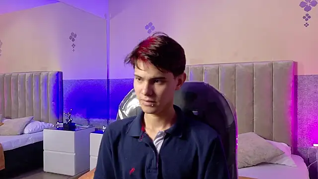 Derek Sinn online show from 04/04/26, 07:55