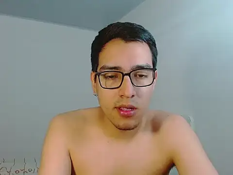 Snapshot of NickFin chatting on 05/16/26, 04:39 NickFin online show from 05/16/26, 04:39