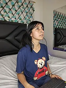 Snapshot of EmmaWilliamss4 chatting on 01/31/26, 10:19 EmmaWilliamss4 online show from 01/31/26, 10:19