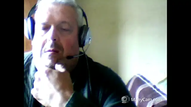 Snapshot of swichcassanesi chatting on 02/27/26, 01:33 swichcassanesi online show from 02/27/26, 01:33