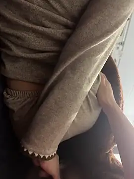 Snapshot of kimoanh102 chatting on 02/12/26, 02:45 kimoanh102 online show from 02/12/26, 02:45