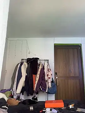 Snapshot of suky_pou chatting on 02/09/26, 06:23 suky pou online show from 02/09/26, 06:23