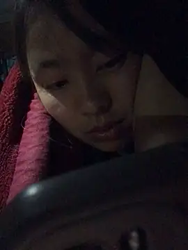 Snapshot of honeyyy110 chatting on 02/06/26, 11:19 honeyyy110 online show from 02/06/26, 11:19