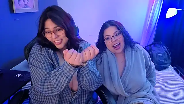 Snapshot of KittyTatts chatting on 02/04/26, 04:18 KittyTatts online show from 02/04/26, 04:18