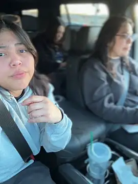 Snapshot of KittyTatts chatting on 02/10/26, 11:31 KittyTatts online show from 02/10/26, 11:31