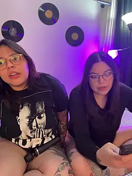 Snapshot of KittyTatts chatting on 02/18/26, 04:30 KittyTatts online show from 02/18/26, 04:30