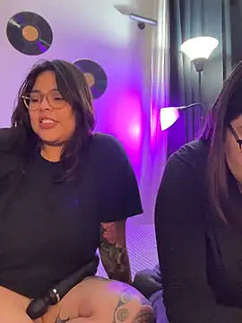 Snapshot of KittyTatts chatting on 02/19/26, 02:51 KittyTatts online show from 02/19/26, 02:51