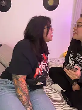 Snapshot of KittyTatts chatting on 03/04/26, 03:12 KittyTatts online show from 03/04/26, 03:12