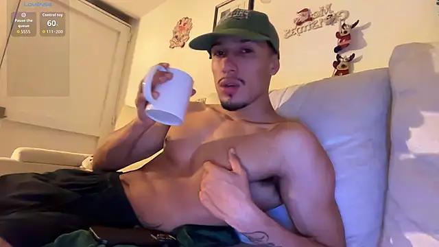 Snapshot of rafael_stone11 chatting on 02/16/26, 07:15 rafael stone11 online show from 02/16/26, 07:15