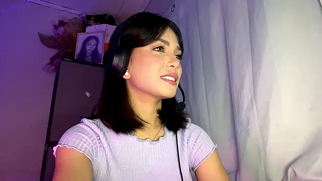 Snapshot of ConstancePorrini chatting on 02/09/26, 07:34 ConstancePorrini online show from 02/09/26, 07:34