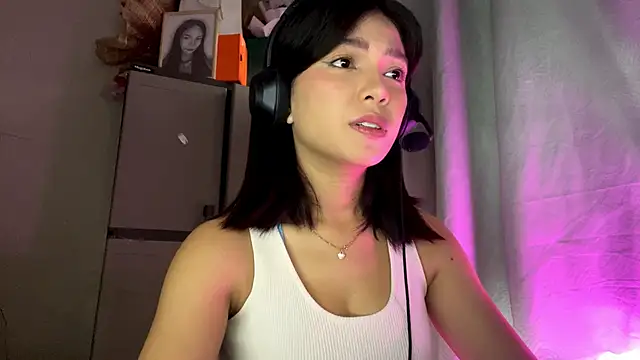 Snapshot of ConstancePorrini chatting on 02/20/26, 05:26 ConstancePorrini online show from 02/20/26, 05:26