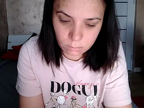 Snapshot of LorraGrey chatting on 05/02/26, 04:06 LorraGrey online show from 05/02/26, 04:06