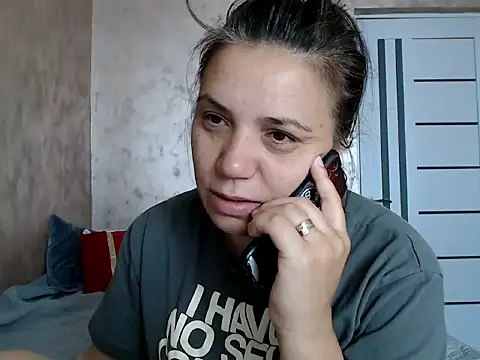 Snapshot of LorraGrey chatting on 05/26/26, 06:09 LorraGrey online show from 05/26/26, 06:09