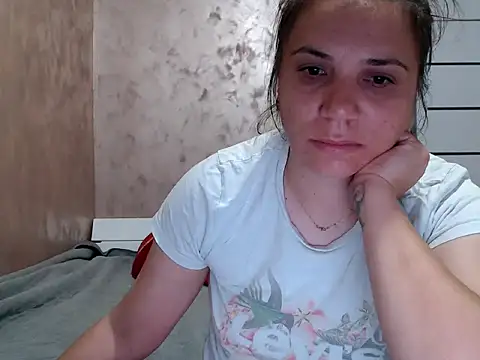 Snapshot of LorraGrey chatting on 05/31/26, 07:59 LorraGrey online show from 05/31/26, 07:59