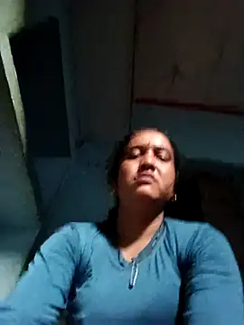 Gudid209896 online show from 04/23/26, 11:53