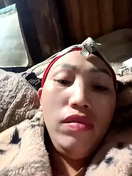 Snapshot of hot-luna- chatting on 02/02/26, 01:21 hot-luna- online show from 02/02/26, 01:21