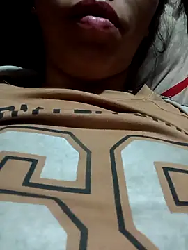 hot-luna- online show from 03/08/26, 09:40