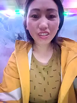 hot-luna- online show from 03/21/26, 09:18