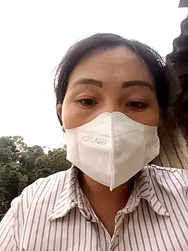 hot-luna- online show from 03/29/26, 10:59