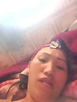 hot-luna- online show from 04/06/26, 06:03