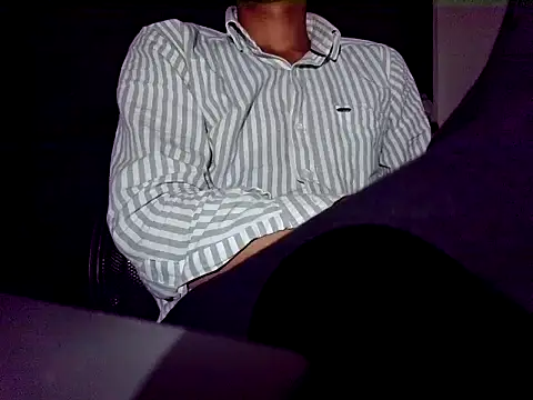 Indian-gentleman teen online show from 04/19/26, 10:03