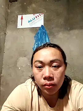 Snapshot of Bella-222 chatting on 02/07/26, 01:15 Bella-222 online show from 02/07/26, 01:15