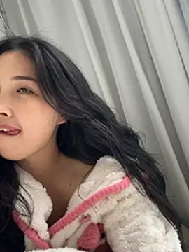 Snapshot of mimi-love13 chatting on 03/01/26, 06:04 mimi-love13 online show from 03/01/26, 06:04