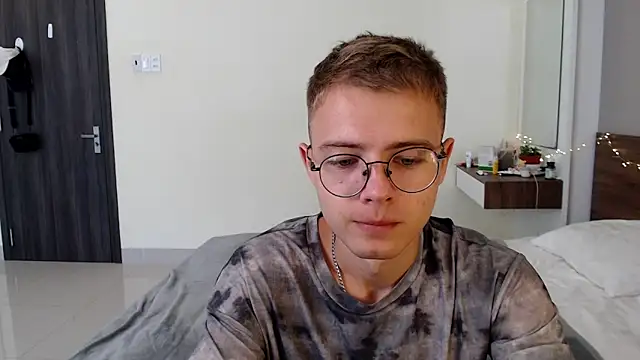 NikiKerryCum online show from 04/24/26, 06:16