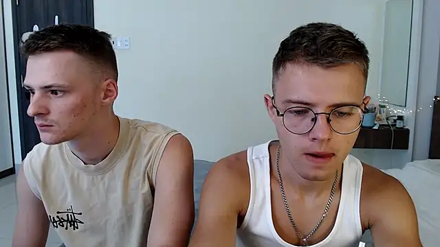 NikiKerryCum online show from 04/25/26, 05:32