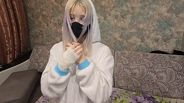 Snapshot of Yunakiss chatting on 02/16/26, 07:43 Yunakiss online show from 02/16/26, 07:43