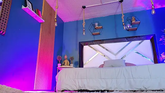 Ladyy brownn online show from 04/23/26, 12:29