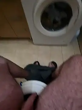 Snapshot of Heyyo3 chatting on 02/08/26, 09:34 Heyyo3 online show from 02/08/26, 09:34