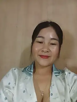 Snapshot of Dunk-namic chatting on 05/19/26, 02:07 Dunk-namic online show from 05/19/26, 02:07
