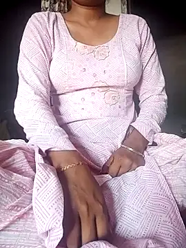 Snapshot of reet_sen03 chatting on 03/24/26, 08:52 reet sen03 online show from 03/24/26, 08:52