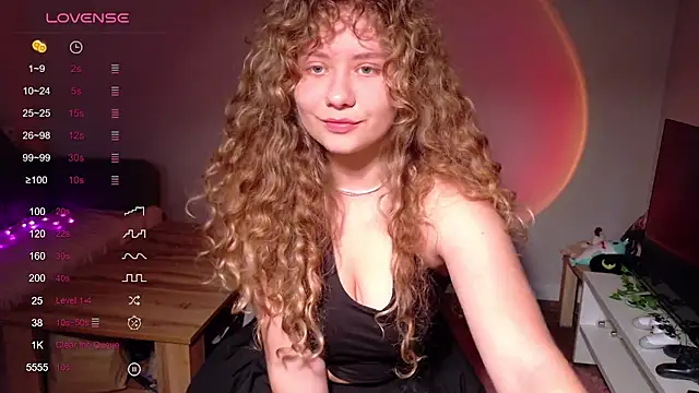 Milounee online show from 06/19/26, 04:22