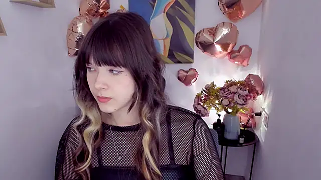 Snapshot of GentleTeas chatting on 02/05/26, 06:34 GentleTeas online show from 02/05/26, 06:34