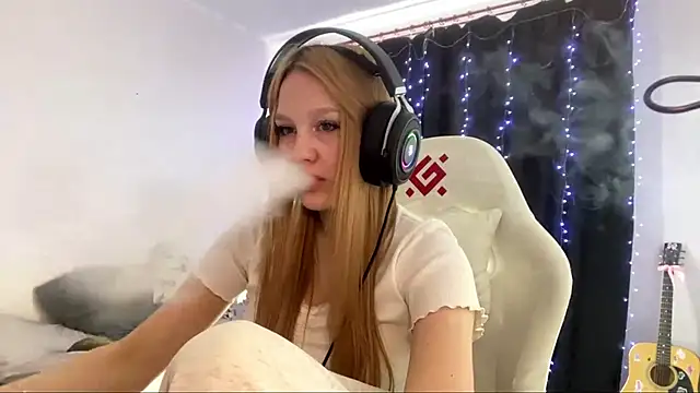 Snapshot of axin_burnell chatting on 02/26/26, 05:28 axin burnell online show from 02/26/26, 05:28