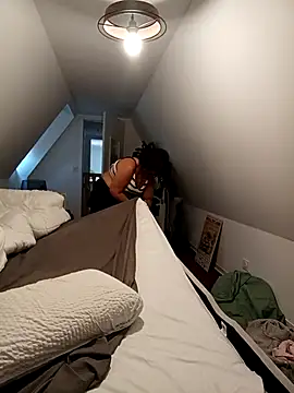 pulpeuse64 online show from 04/14/26, 08:09