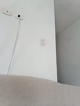 lyss muller online show from 04/23/26, 08:33