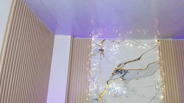 Siena Tay online show from 04/23/26, 11:42